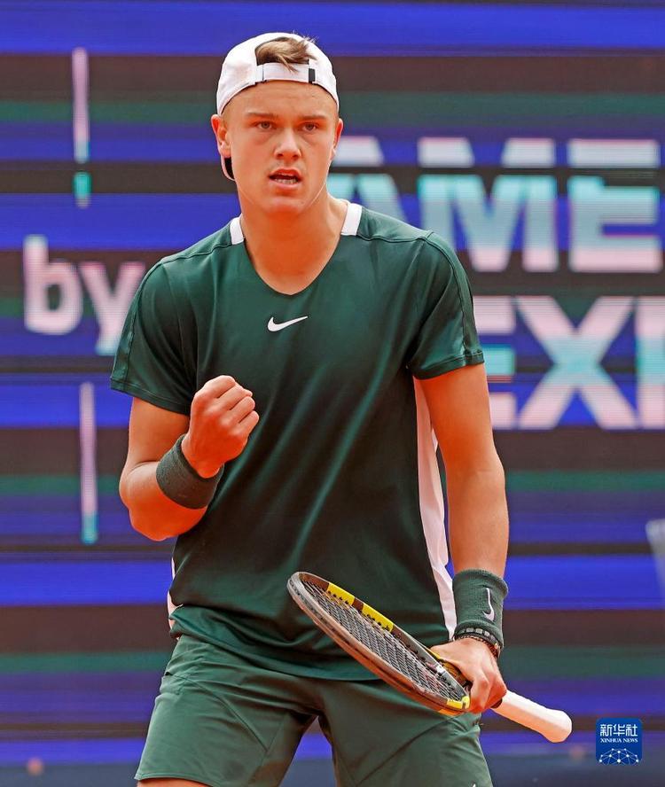 抓住对手软 抓住对手软